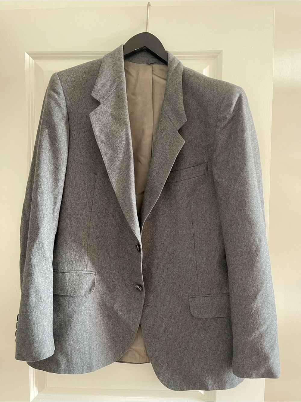 Large Women’s Gray Wool Blazer - Classic Single-Breasted Jacket